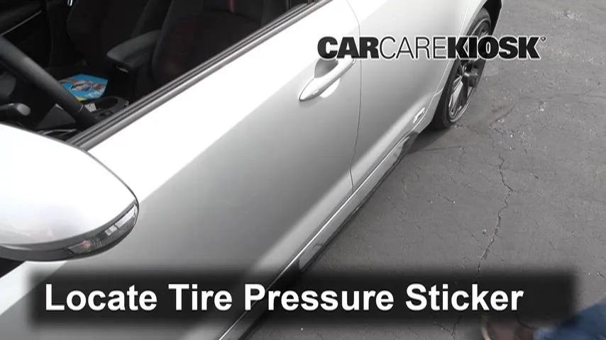 2023 Toyota Corolla Hybrid LE 1.8L 4 Cyl. FHEV Tires & Wheels Check Tire Pressure